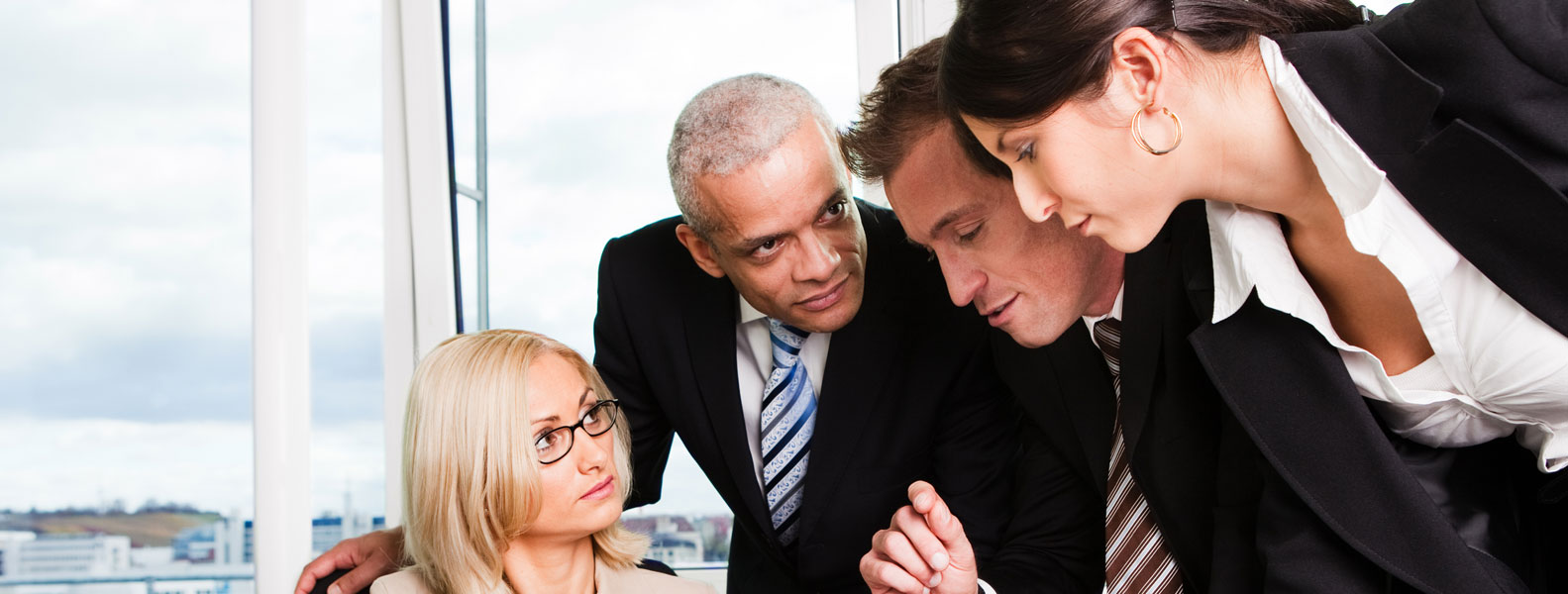 自动发货快速的短信轰炸免费在线网站